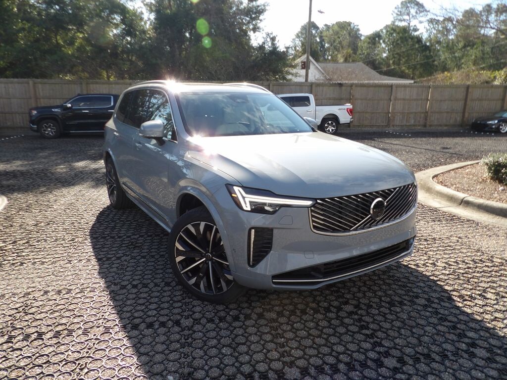 New 2026 Volvo XC90 plug-in hybrid T8 Ultra 7-Seater SUV