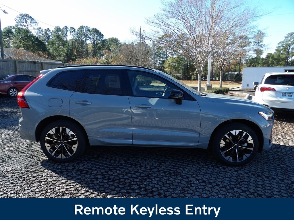 New 2026 Volvo XC60 B5 Plus SUV