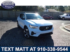 2026 Volvo XC40 B4 Plus FWD SUV