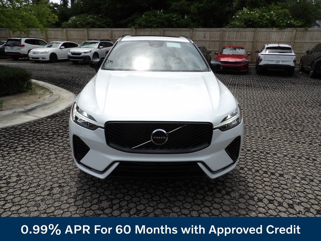 New 2026 Volvo XC60 plug-in hybrid T8 Core SUV