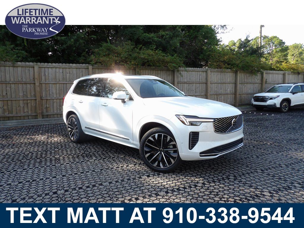 2026 Volvo XC90 Plus's photo