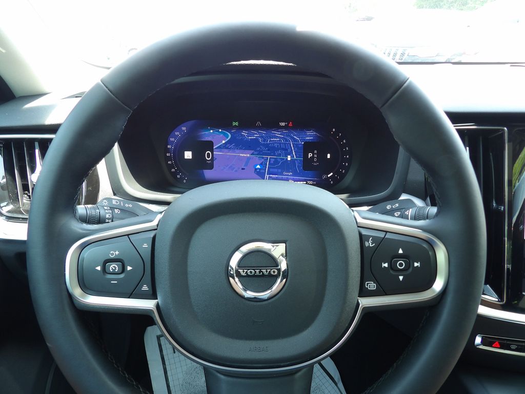 2025 Volvo S60 Core - Photo 18