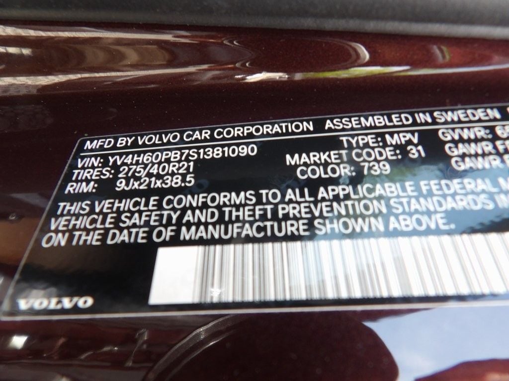 2025 Volvo XC90 Plus - Photo 35