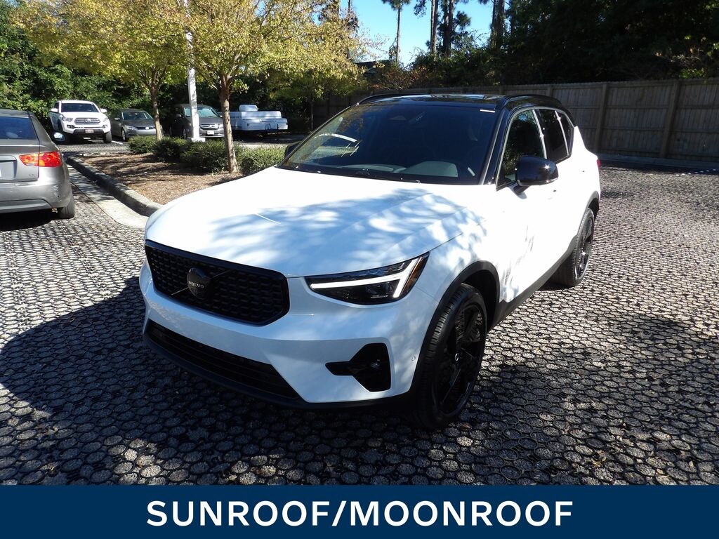 New 2026 Volvo XC40 B5 Ultra Black Edition SUV