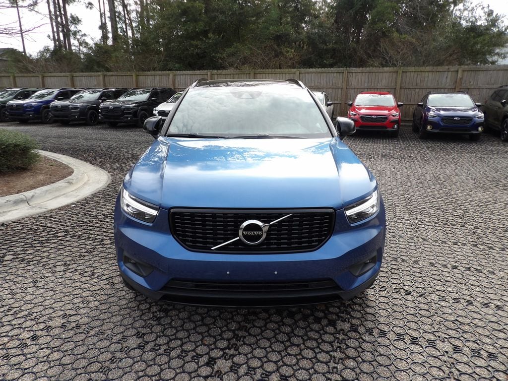 Used 2021 Volvo XC40 R-Design SUV