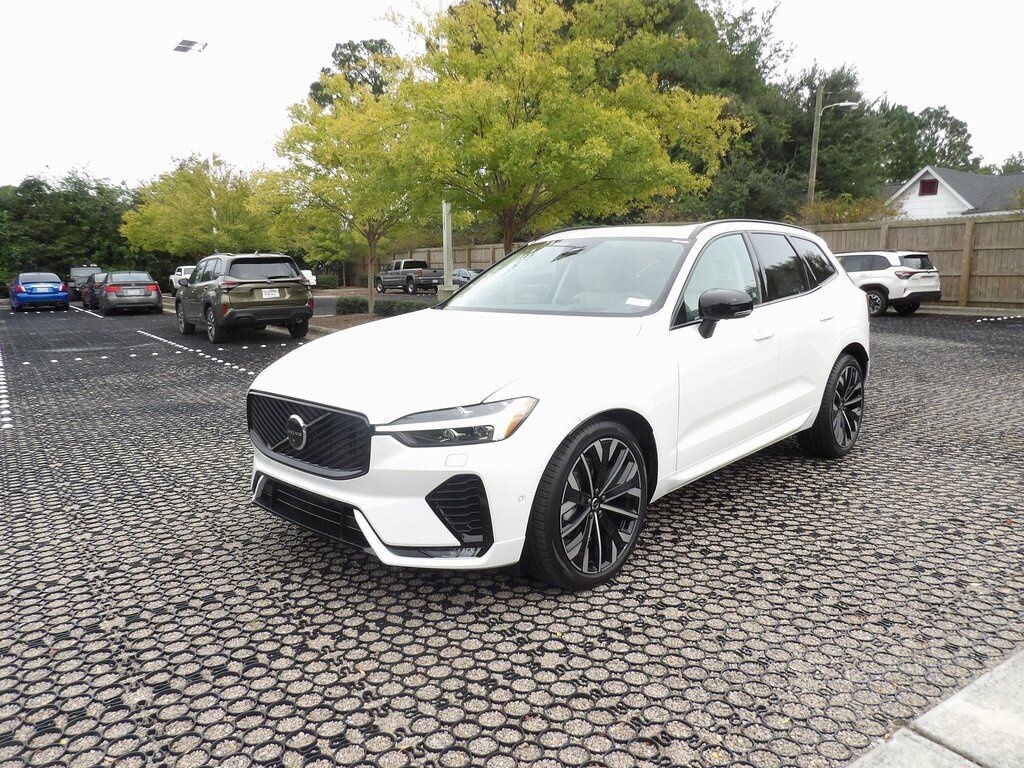New 2026 Volvo XC60 B5 Ultra SUV