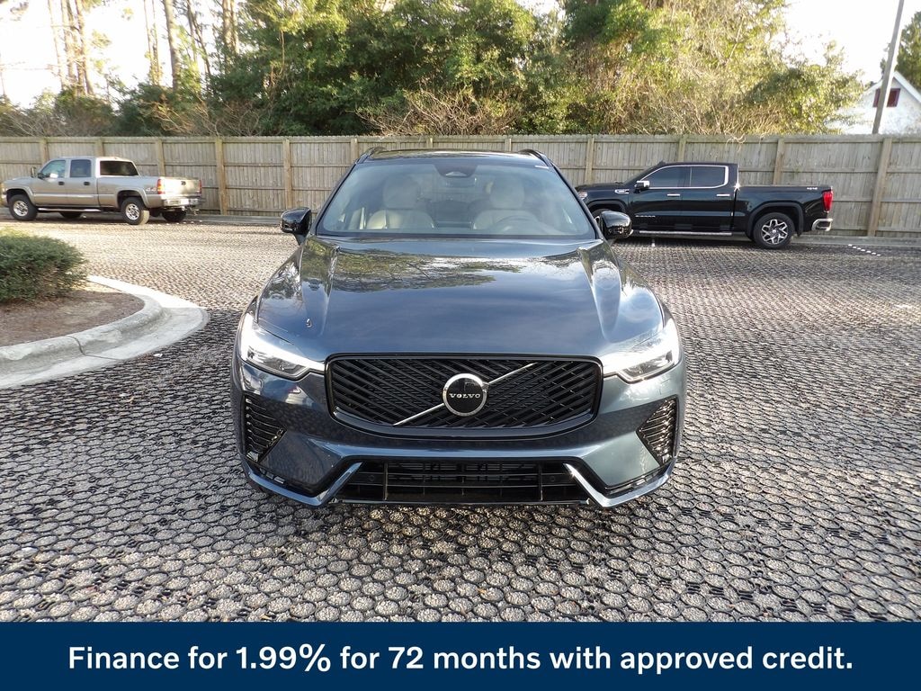 New 2026 Volvo XC60 B5 Core SUV