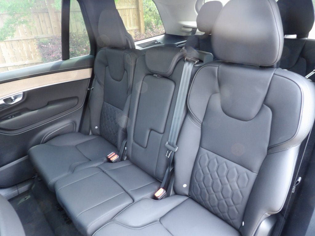 2025 Volvo XC90 Plus - Photo 14