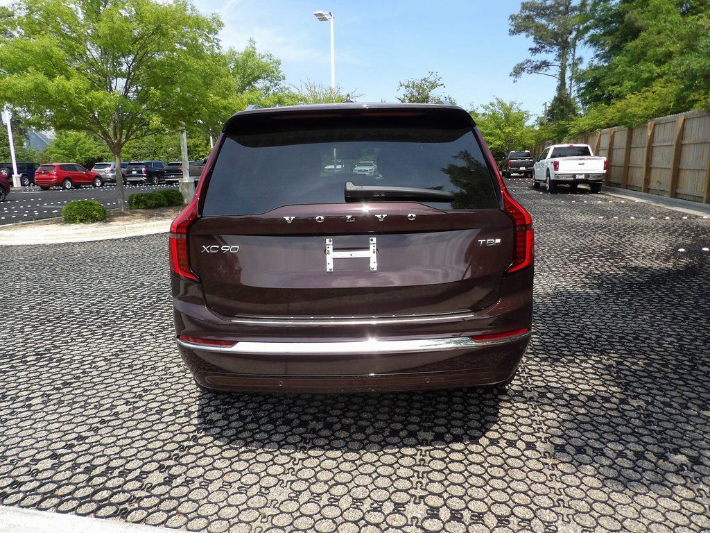 2025 Volvo XC90 Plus - Photo 7