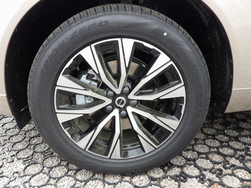 2025 Volvo XC60 Core - Photo 26