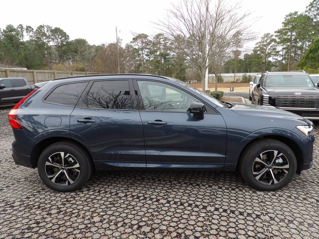 New 2026 Volvo XC60 plug-in hybrid T8 Core SUV