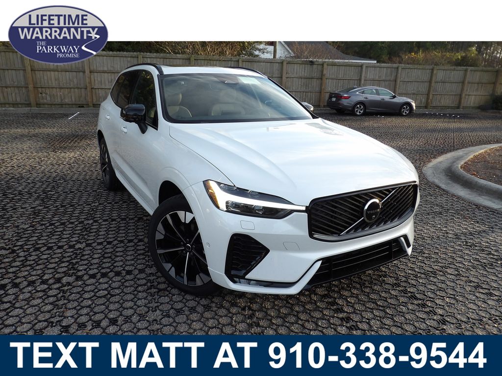 2026 Volvo XC60 B5 Plus