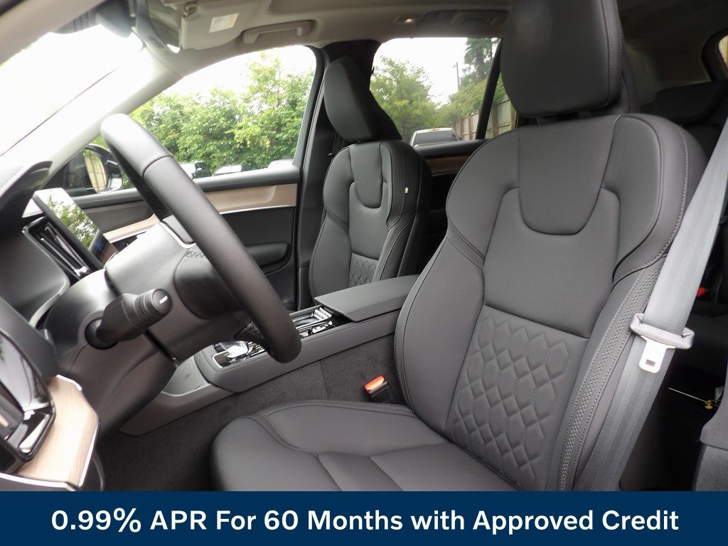 2026 Volvo XC90 Plus - Photo 10