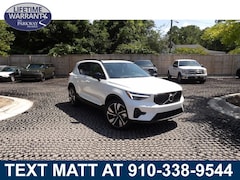 2026 Volvo XC40 B5 Plus AWD SUV