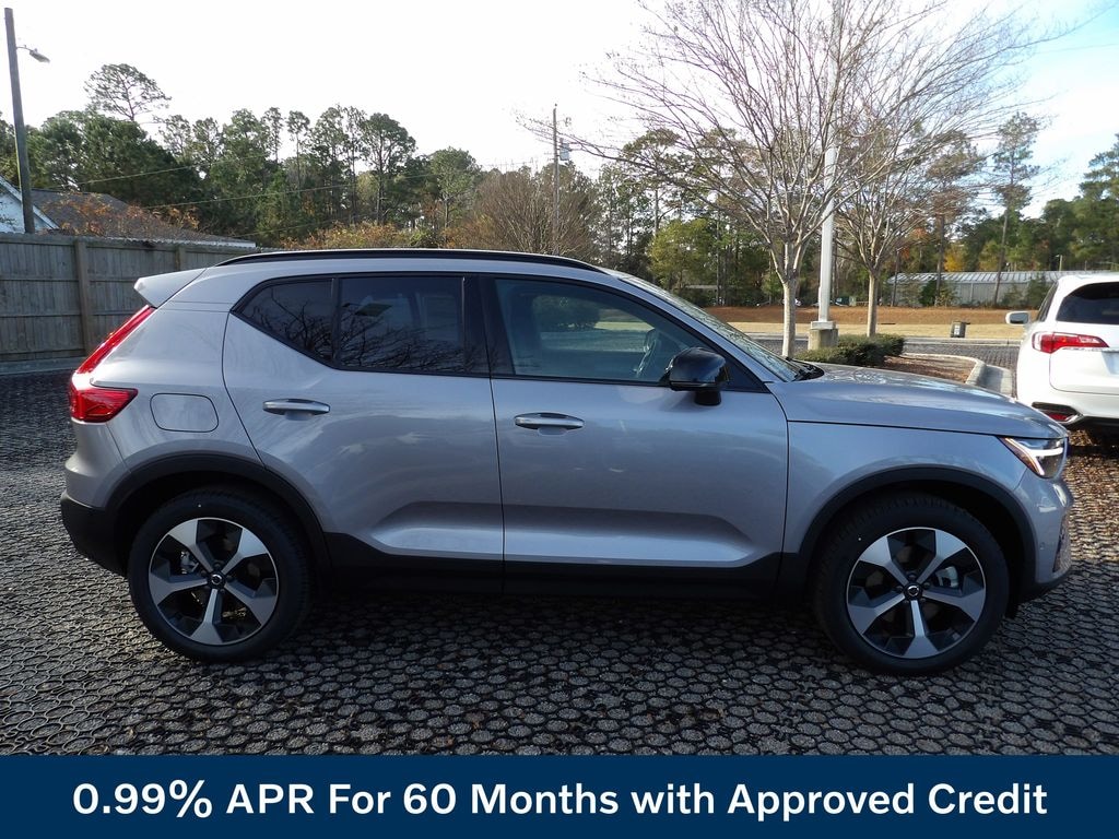New 2026 Volvo XC40 B4 Plus SUV