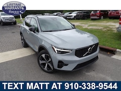2026 Volvo XC40 B5 Plus AWD SUV