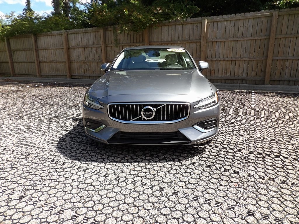 7JR102FL6KG003353