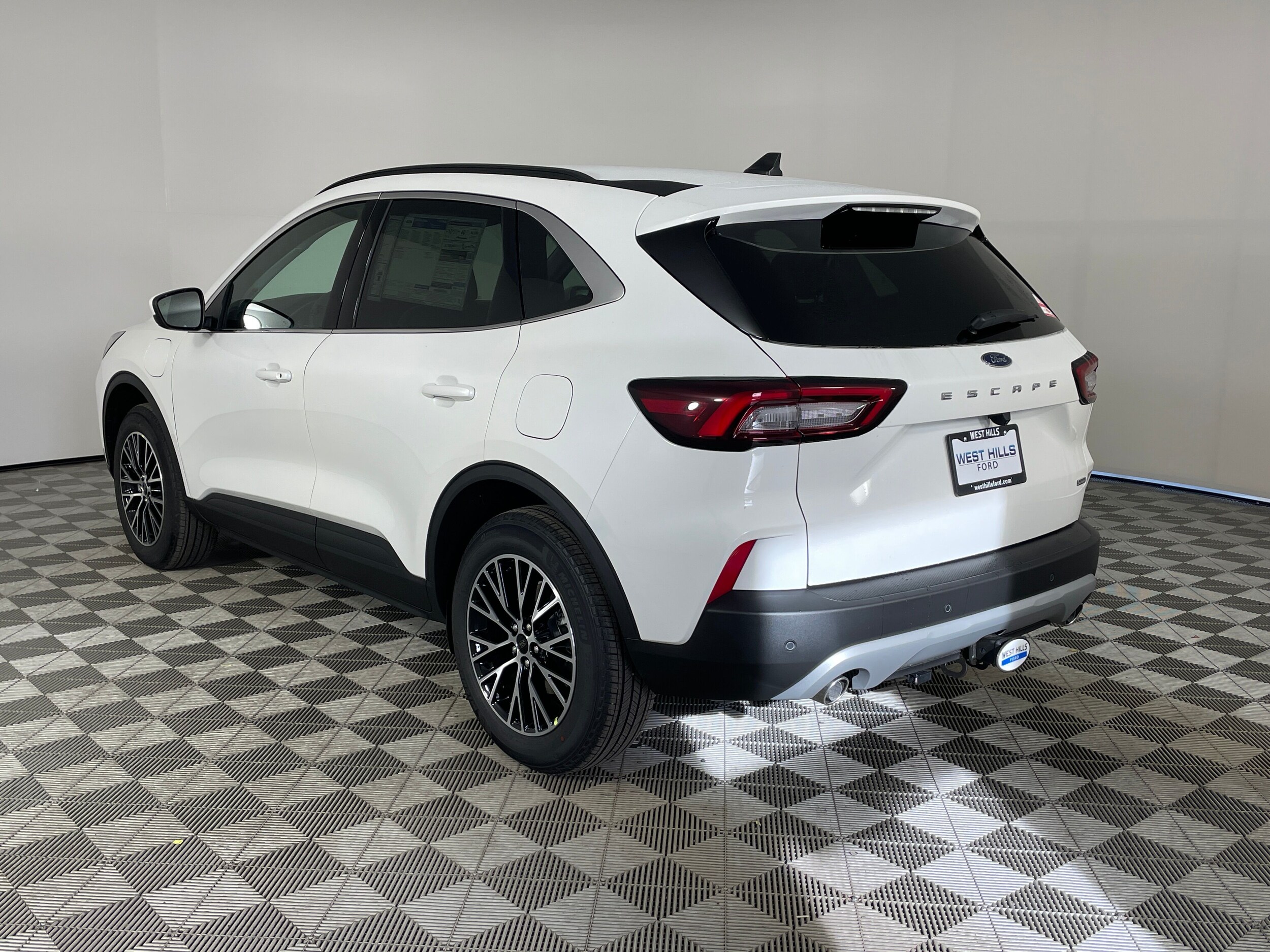 2025 Ford Escape Base photo 2