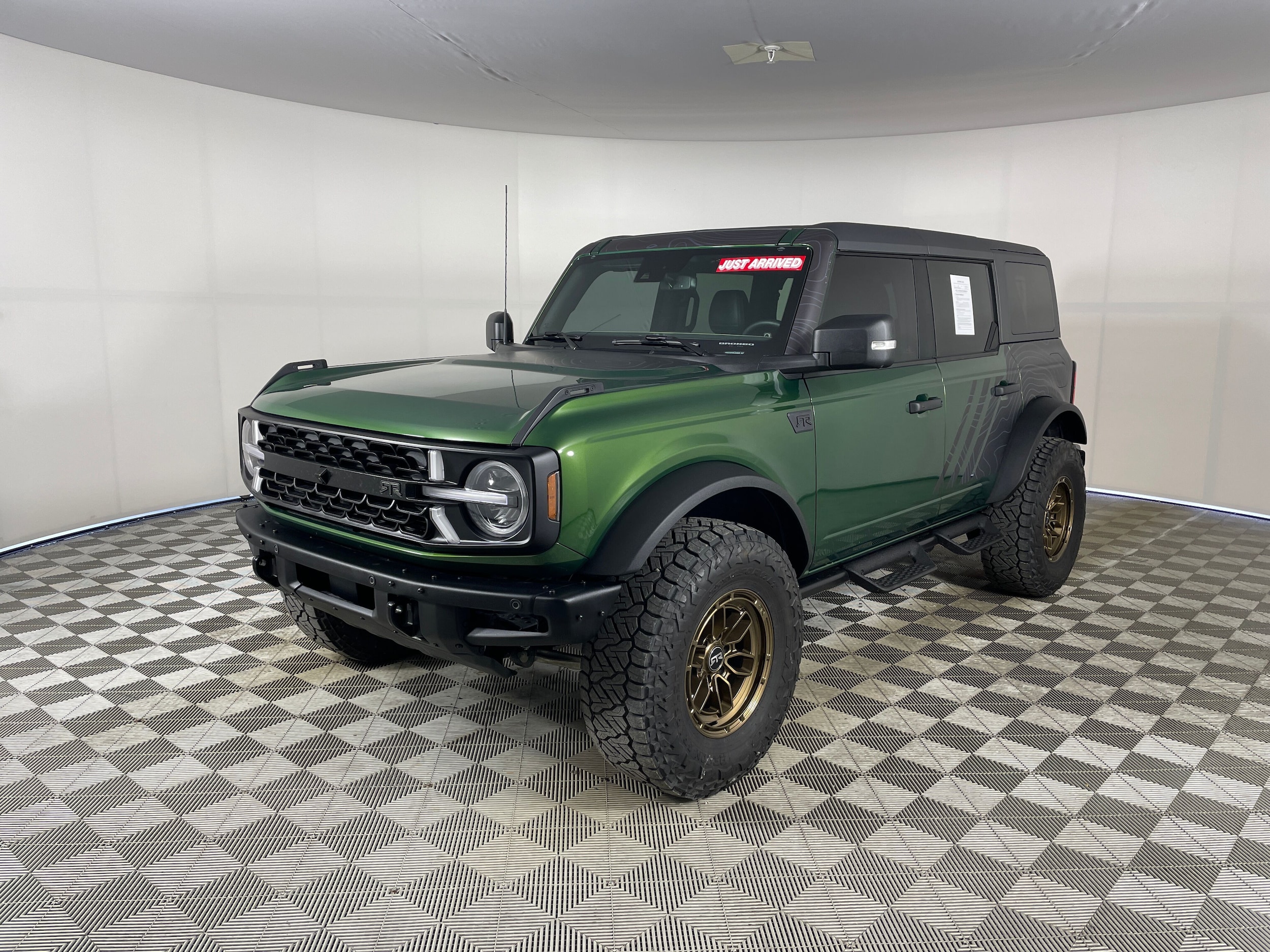 2024 Ford Bronco Wildtrak 4x4's photo