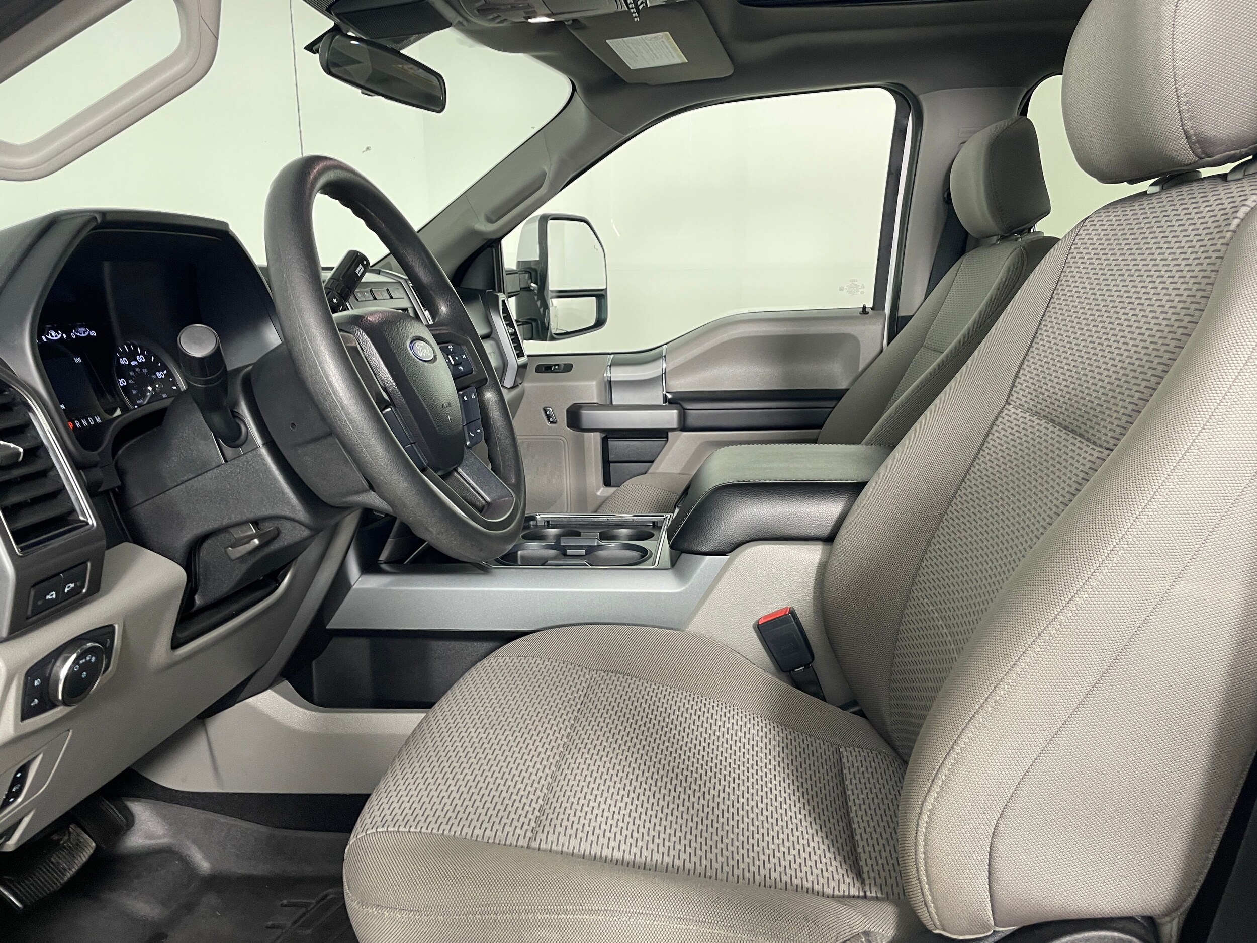 2020 Ford F-350 XLT photo 3