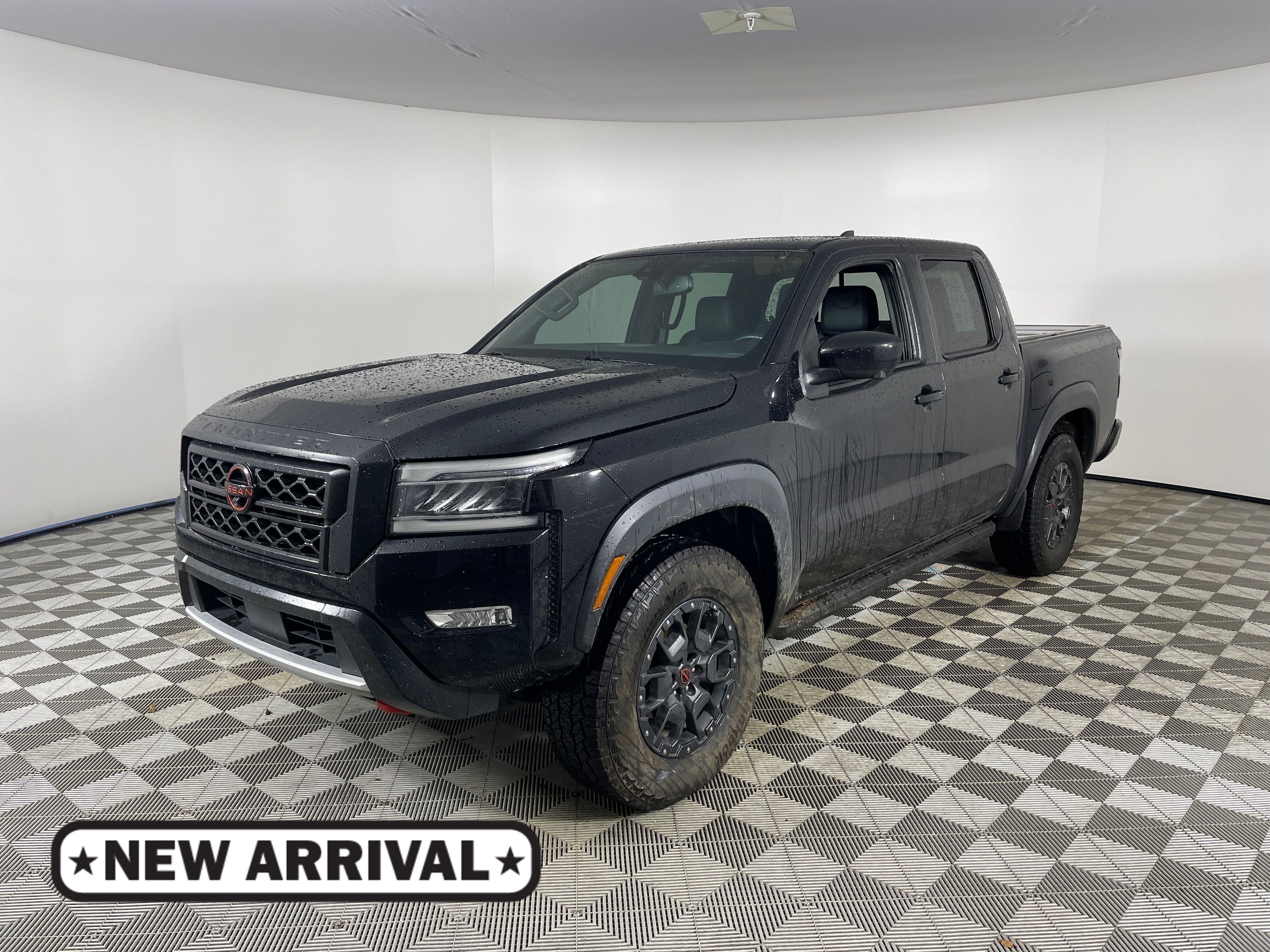 2022 Nissan Frontier PRO-4X's photo