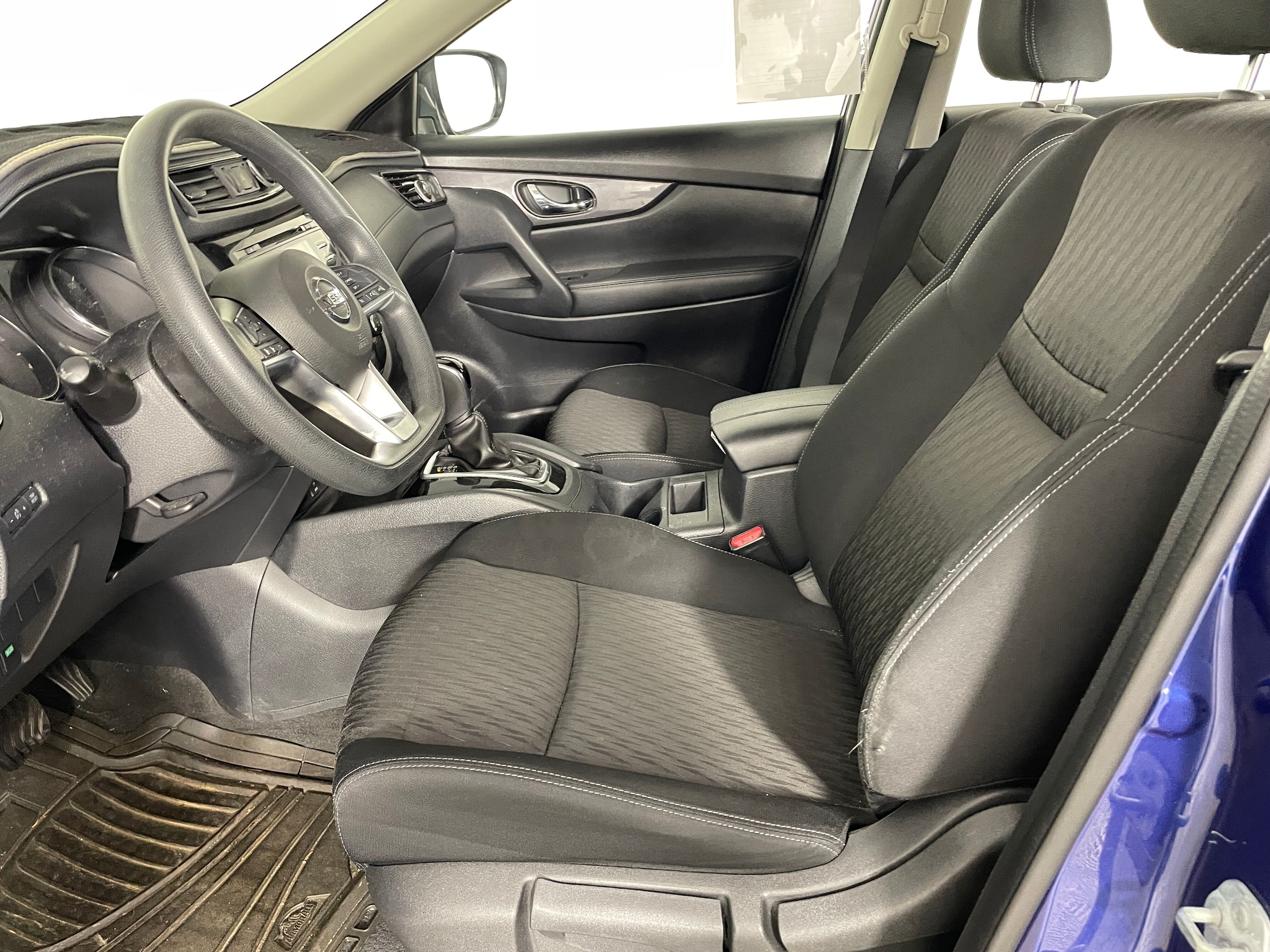 Used 2017 Nissan Rogue S with VIN KNMAT2MV9HP525039 for sale in Bremerton, WA