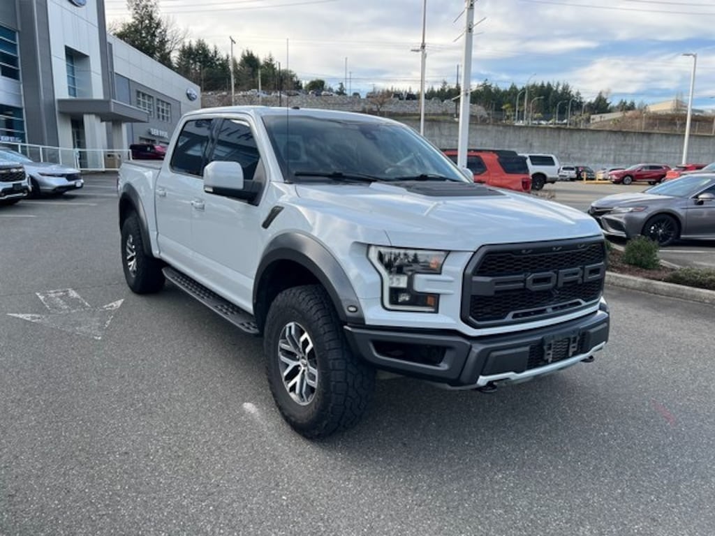 Used 2017 Ford F-150 Raptor Truck SuperCrew Cab