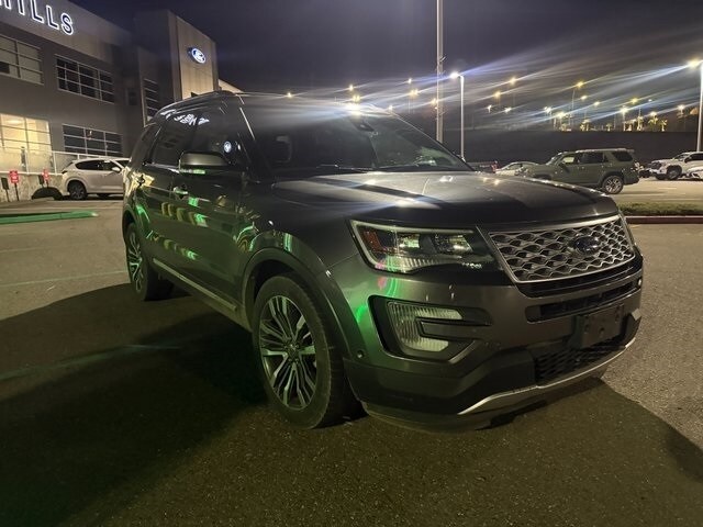 2017 Ford Explorer Platinum photo 3