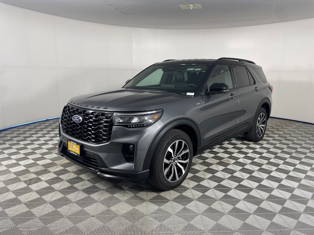 Used 2025 Ford Explorer ST-Line SUV