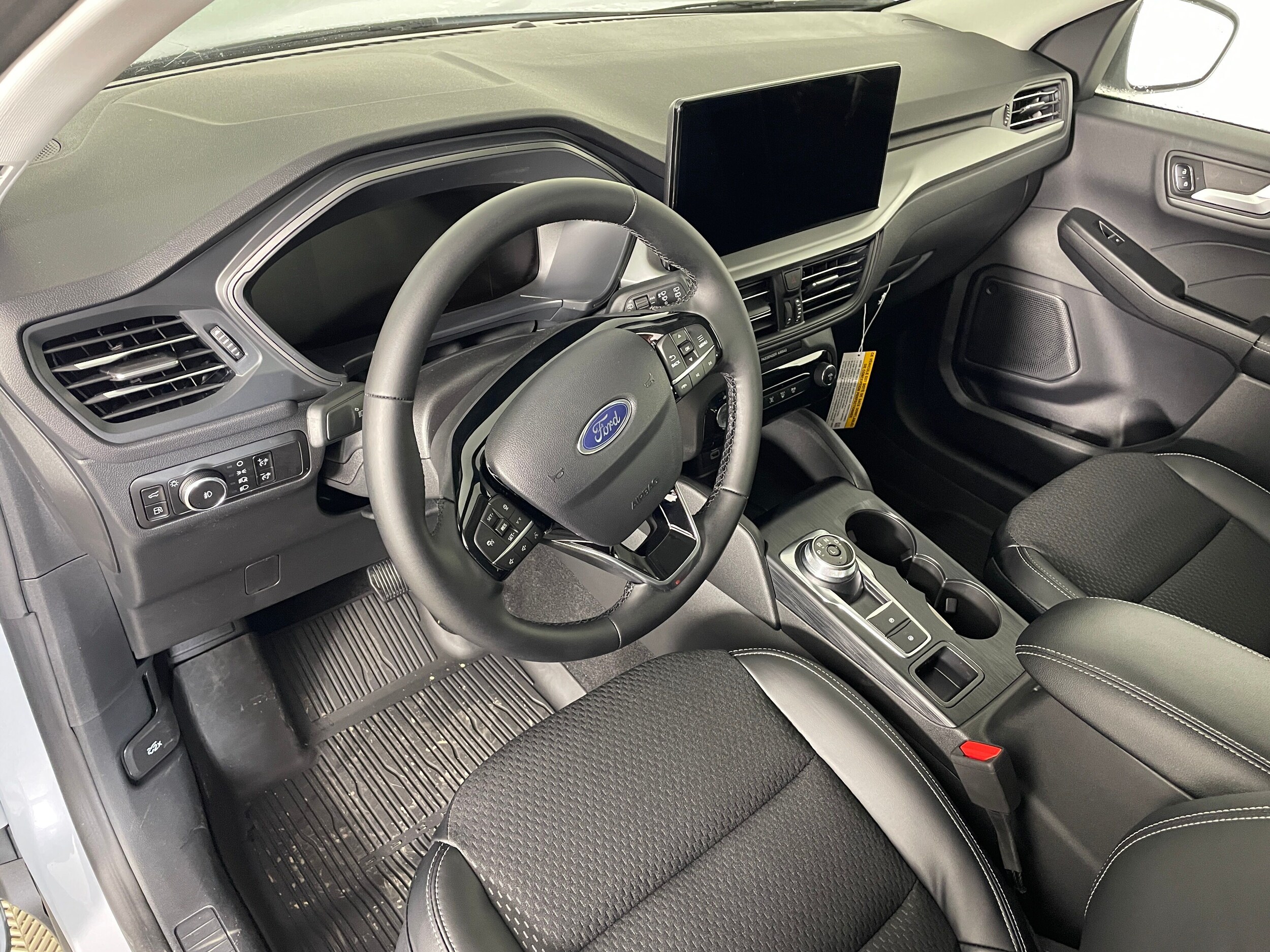 2025 Ford Escape Base photo 3