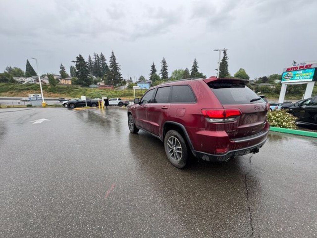 Used 2017 Jeep Grand Cherokee Trailhawk SUV