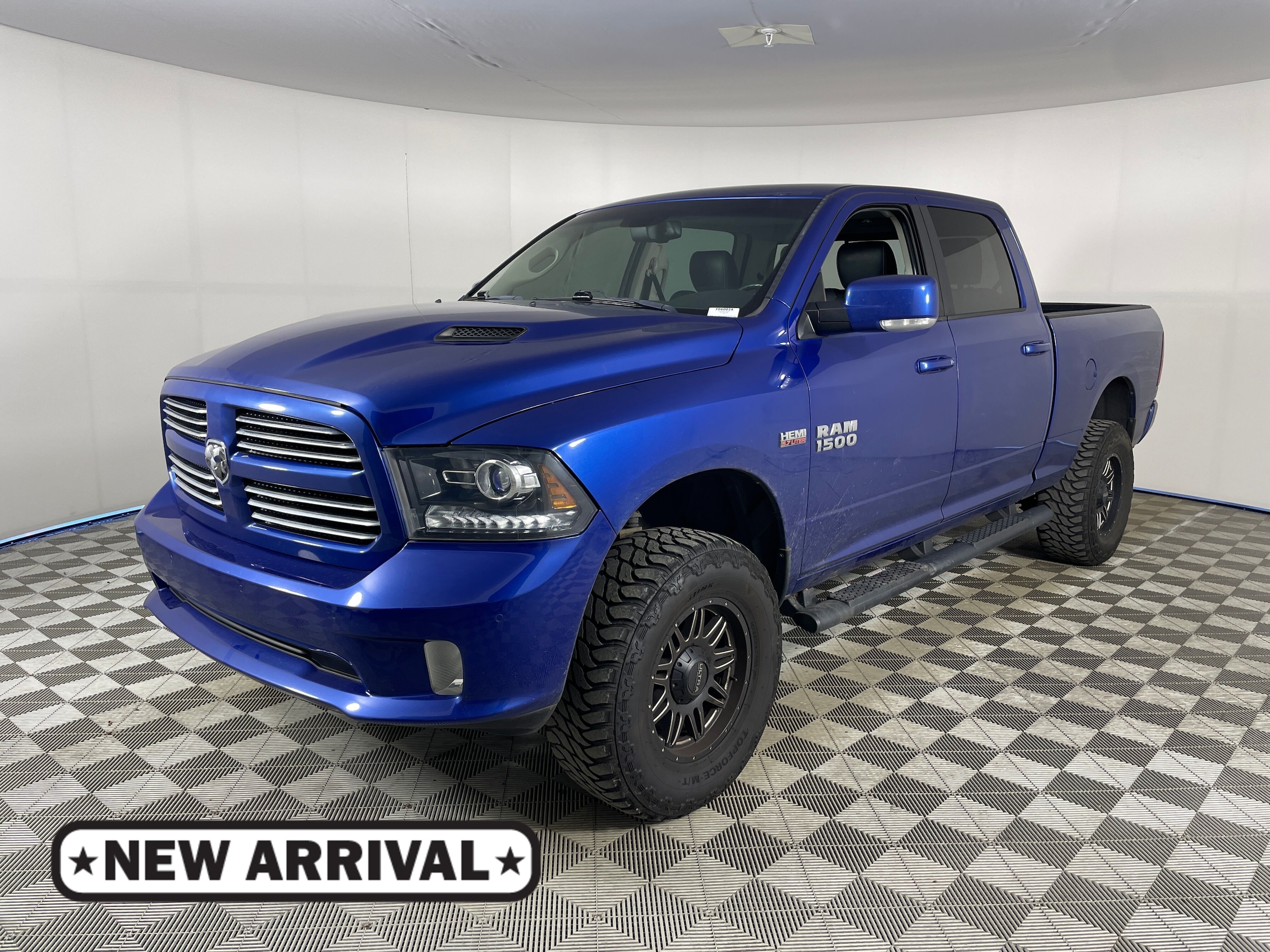 2017 RAM 1500 Sport Crew Cab 4x4 6'4" Box's photo