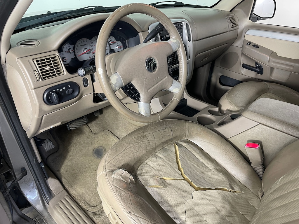 Used 2002 Mercury Mountaineer Base SUV