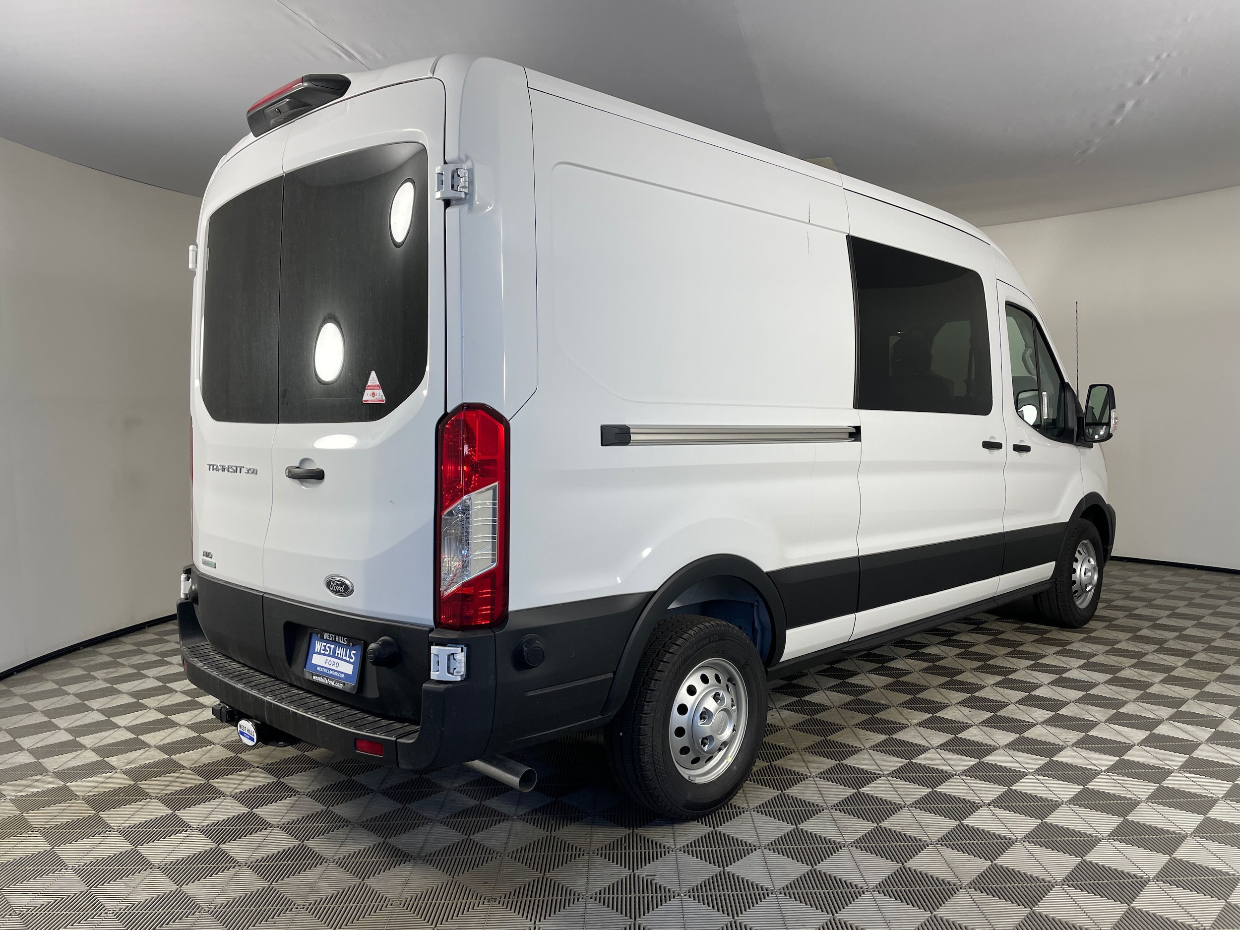 2025 Ford Transit Van Base - Photo 6