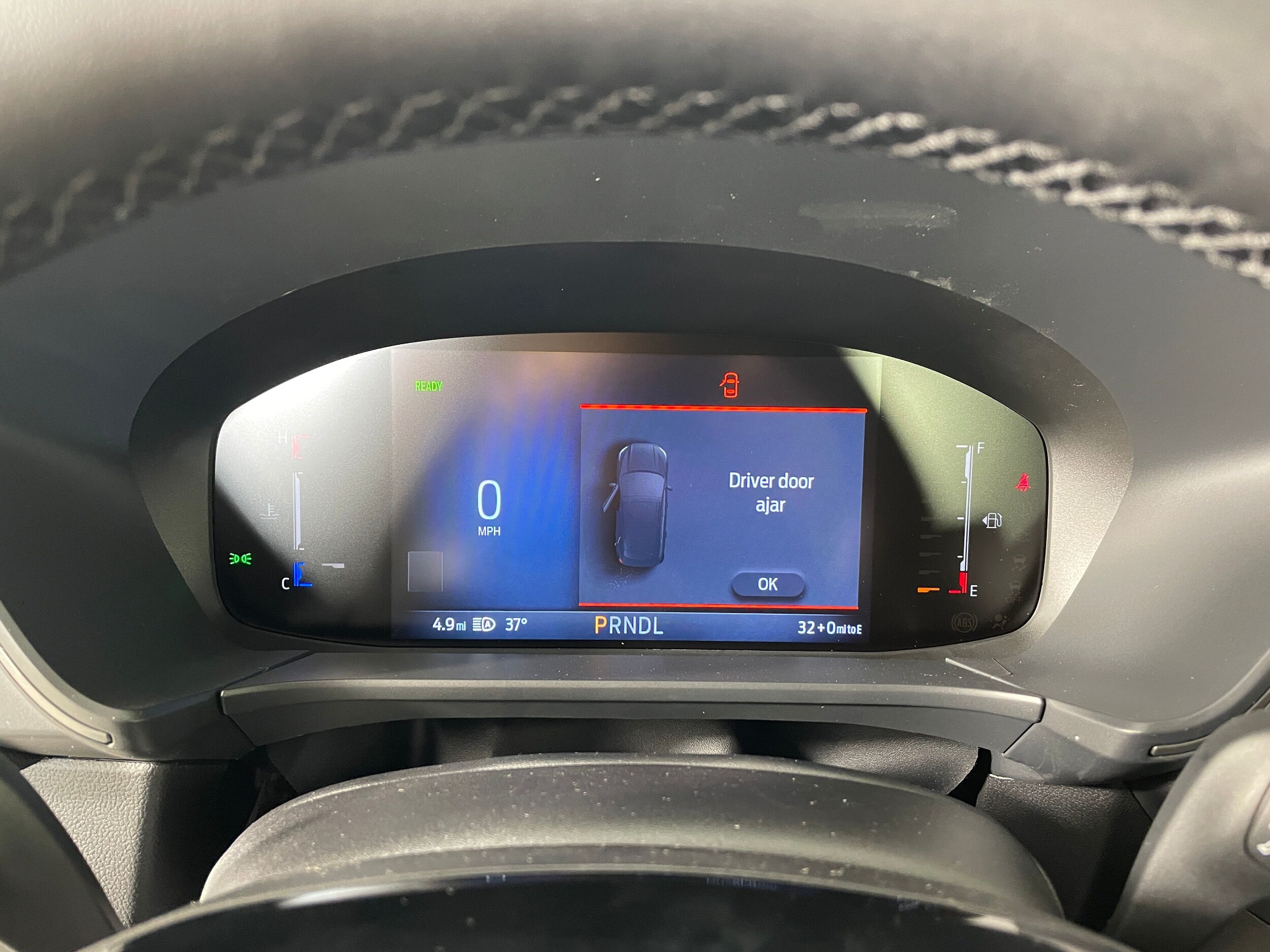 2025 Ford Escape Base photo 4