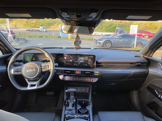 2025 Kia K5 GT photo 6