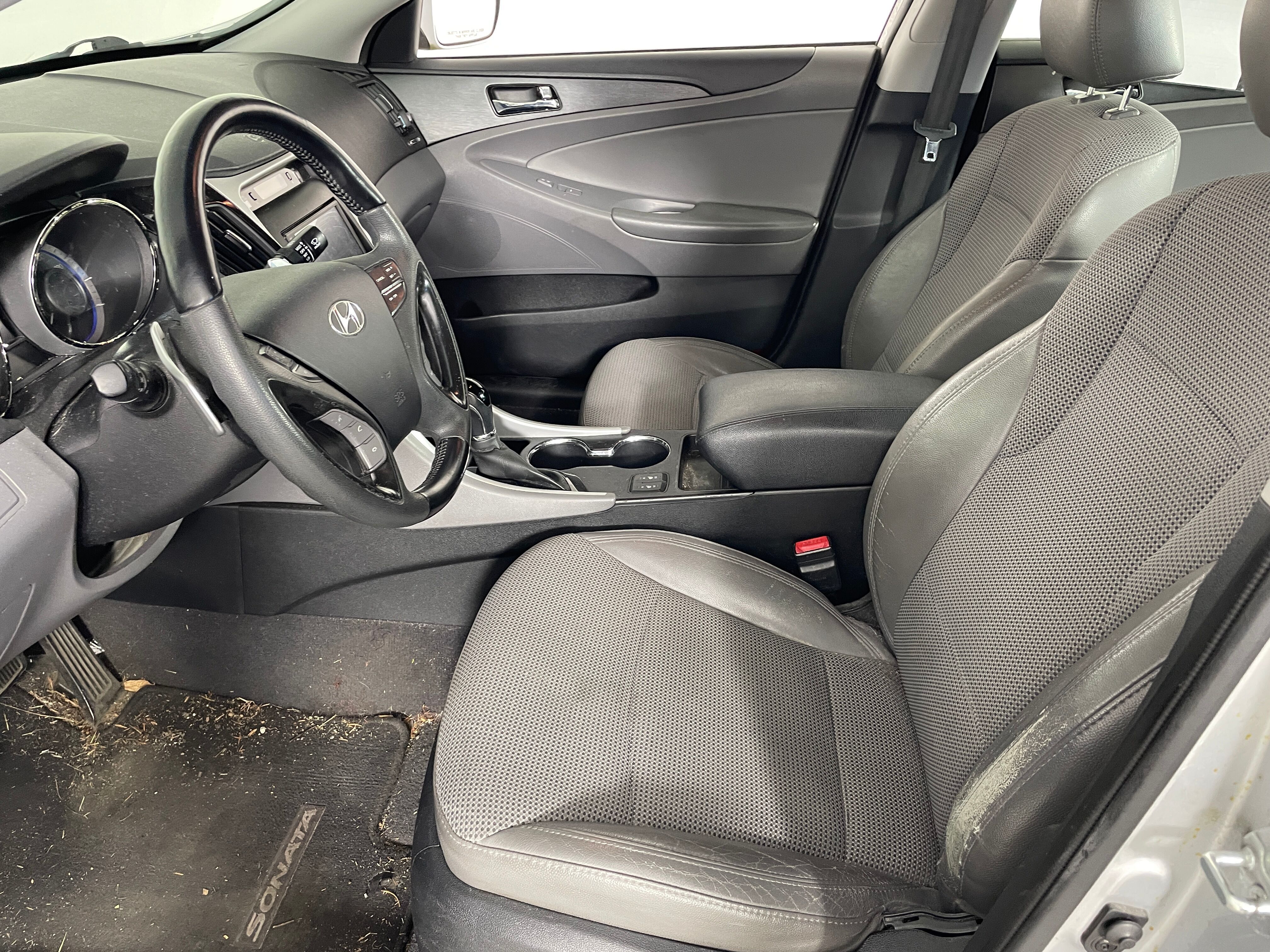 Used 2013 Hyundai Sonata SE with VIN 5NPEC4AB5DH728247 for sale in Bremerton, WA
