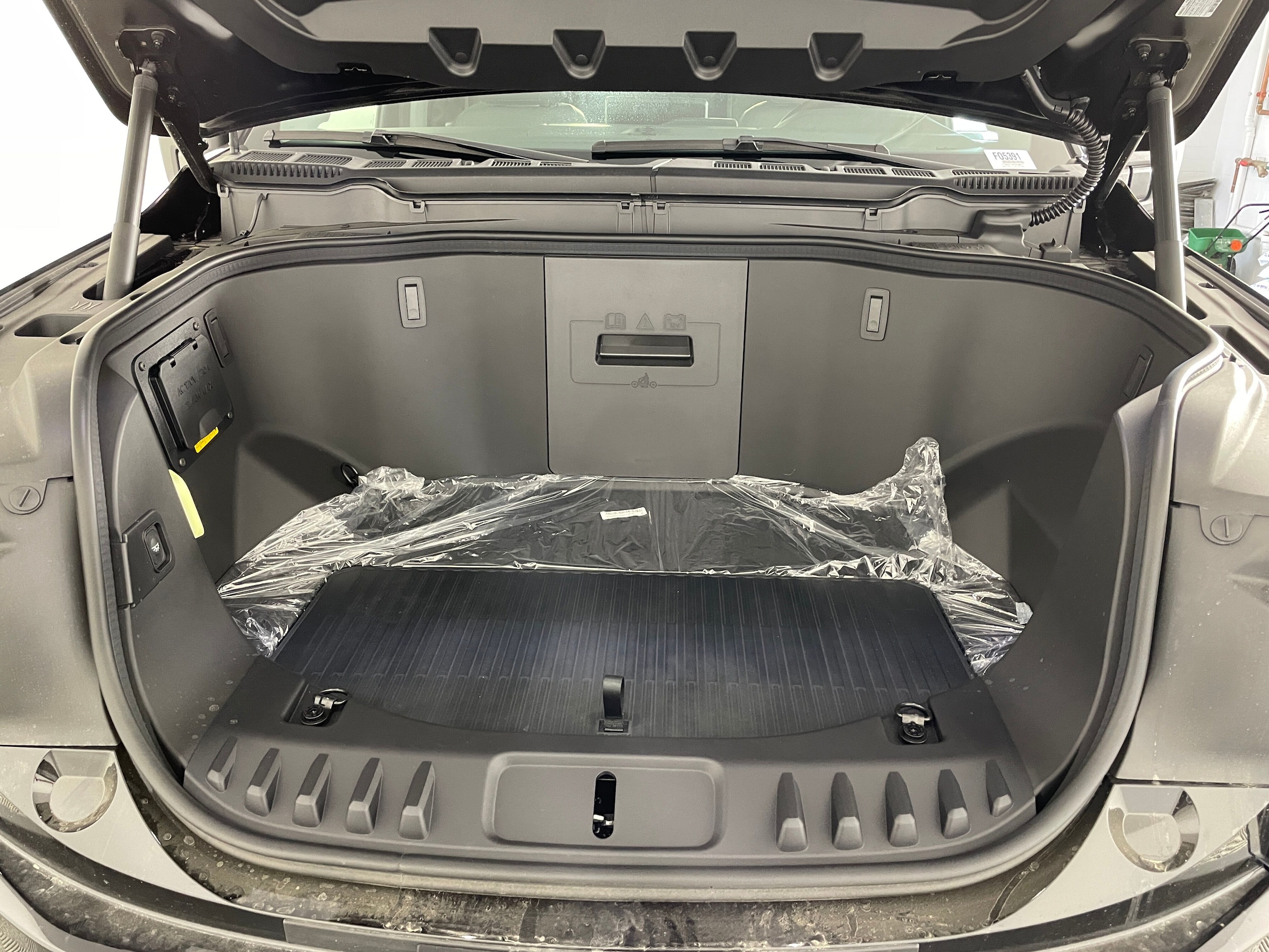 2025 Ford F-150 Lightning Flash - Photo 20