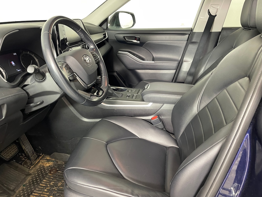 Used 2020 Toyota Highlander XLE SUV