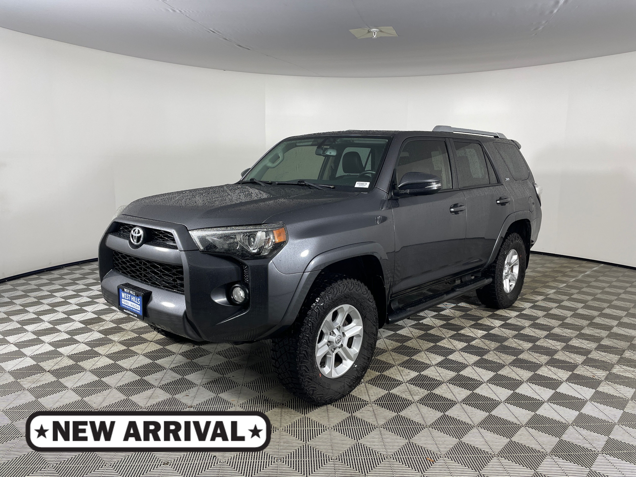 2018 Toyota 4Runner SR5 Premium's photo