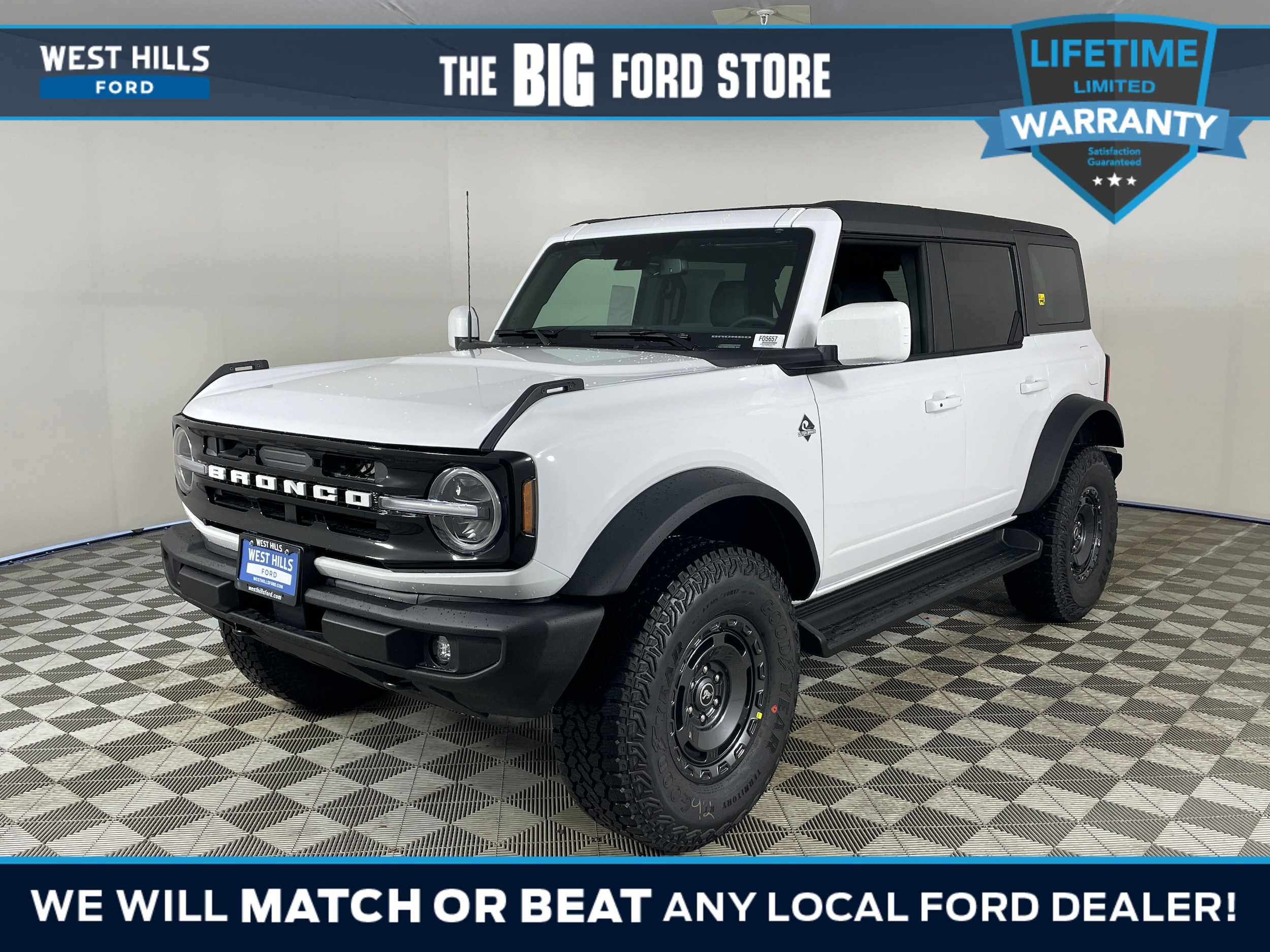 2025 Ford Bronco 4-Door Outer Banks's photo