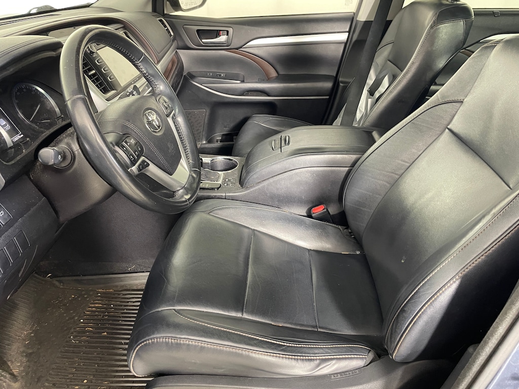 Used 2017 Toyota Highlander SUV