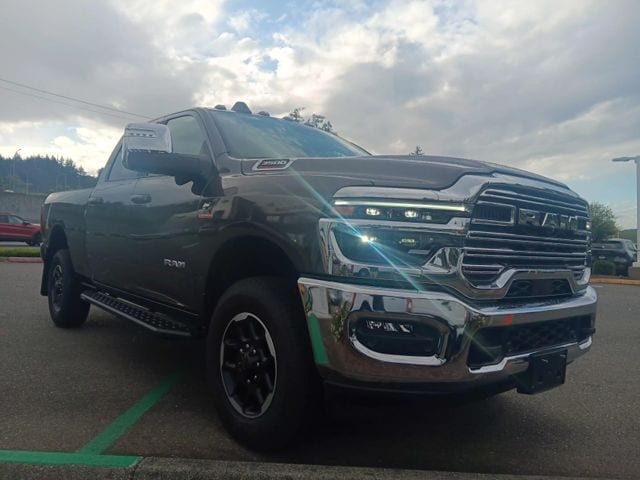 2025 Ram 3500 Laramie photo 4