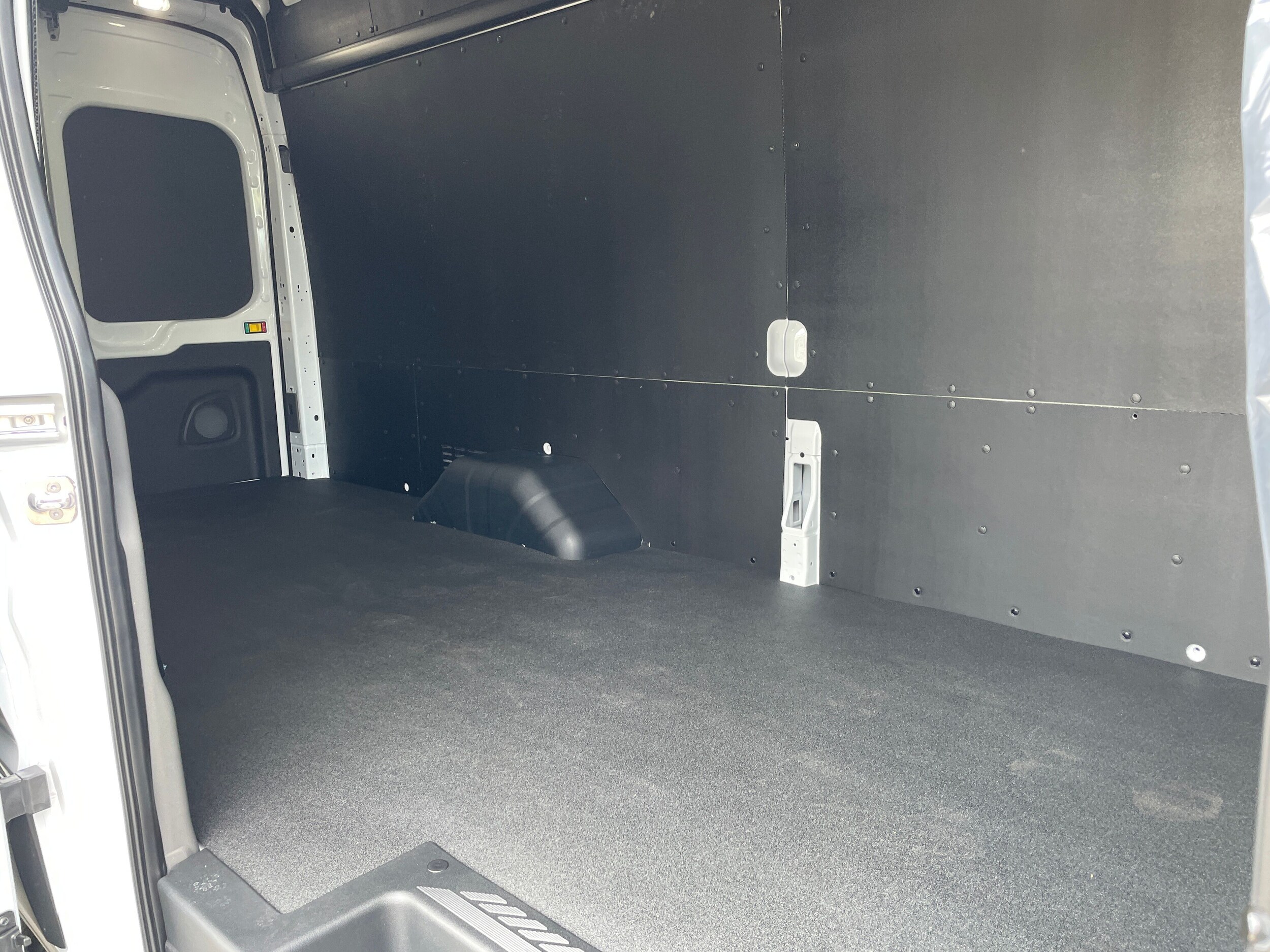 2025 Ford Transit photo 4