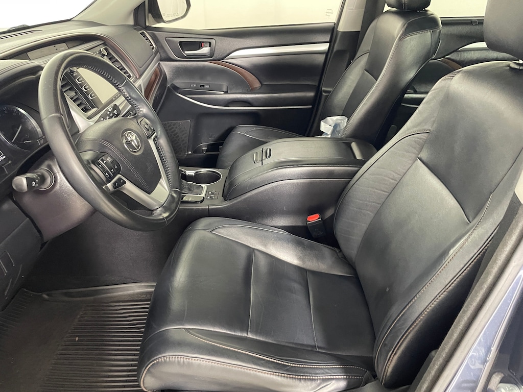 Used 2017 Toyota Highlander SUV