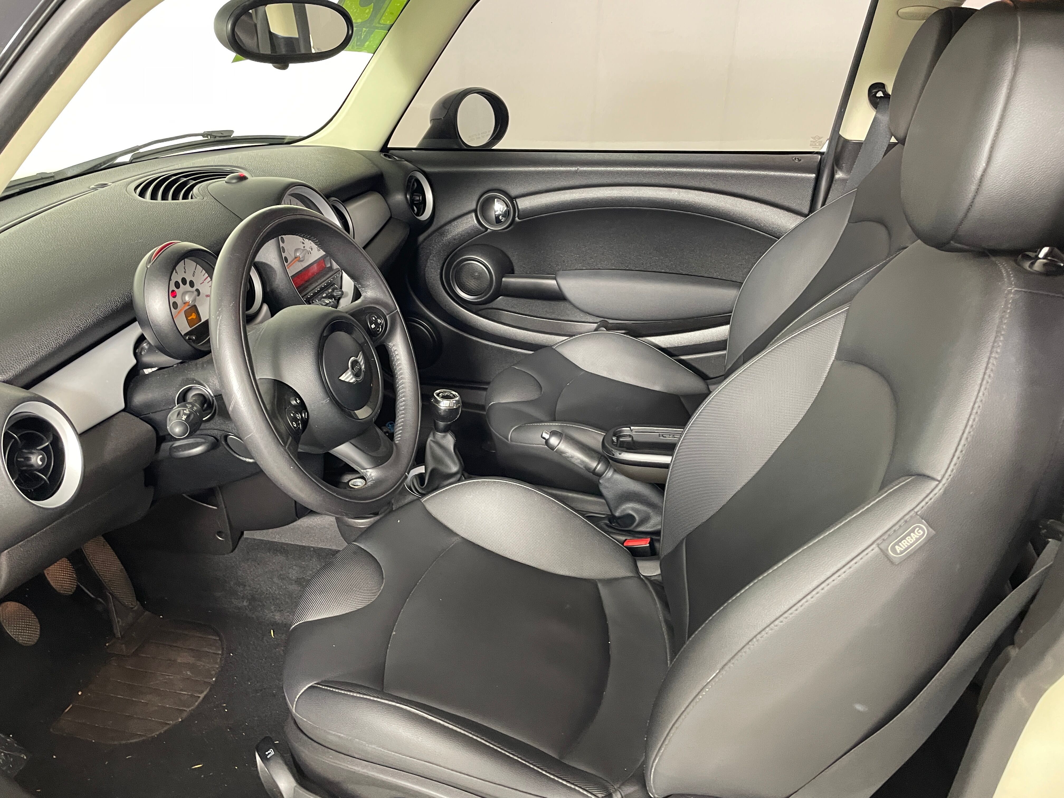 Used 2013 MINI Hardtop Base Hatchback