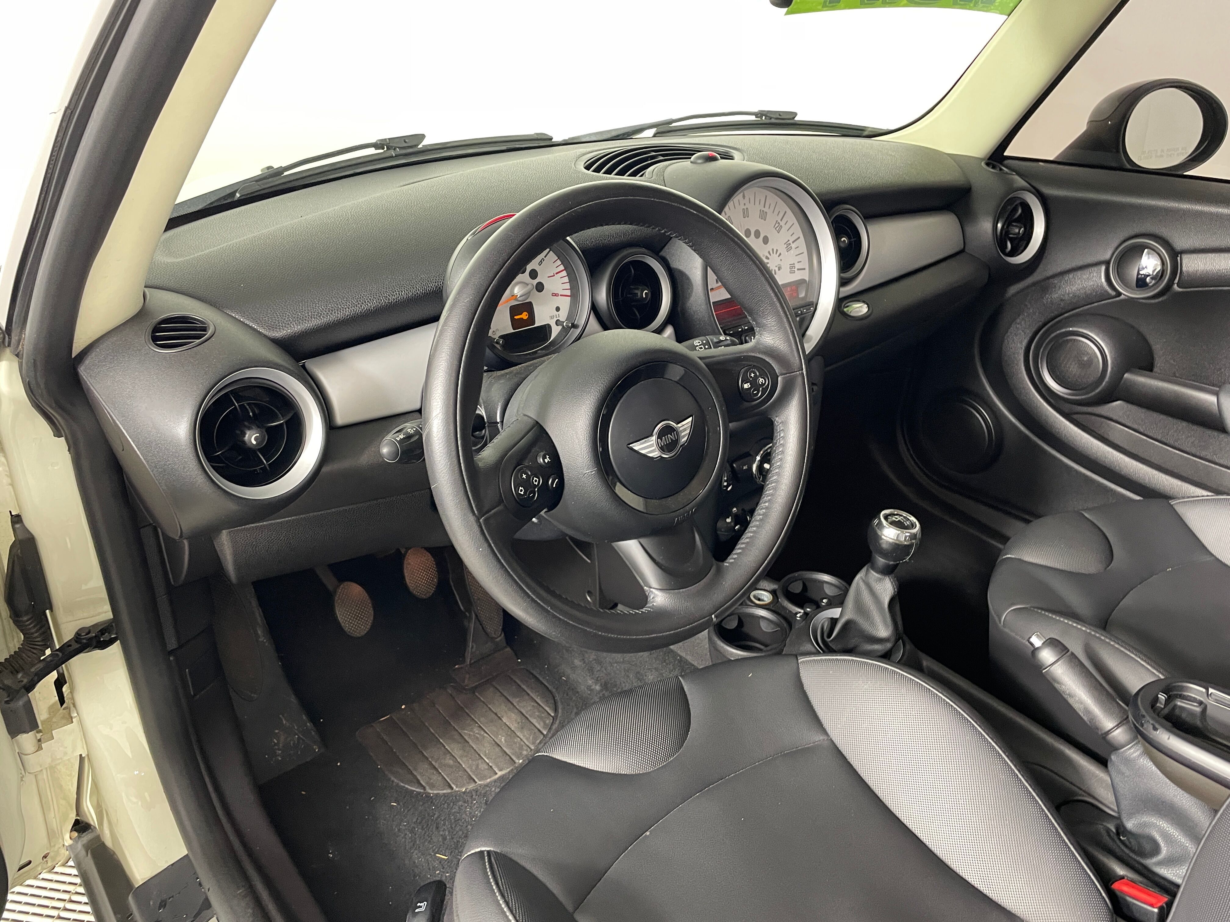 Used 2013 MINI Hardtop Base Hatchback