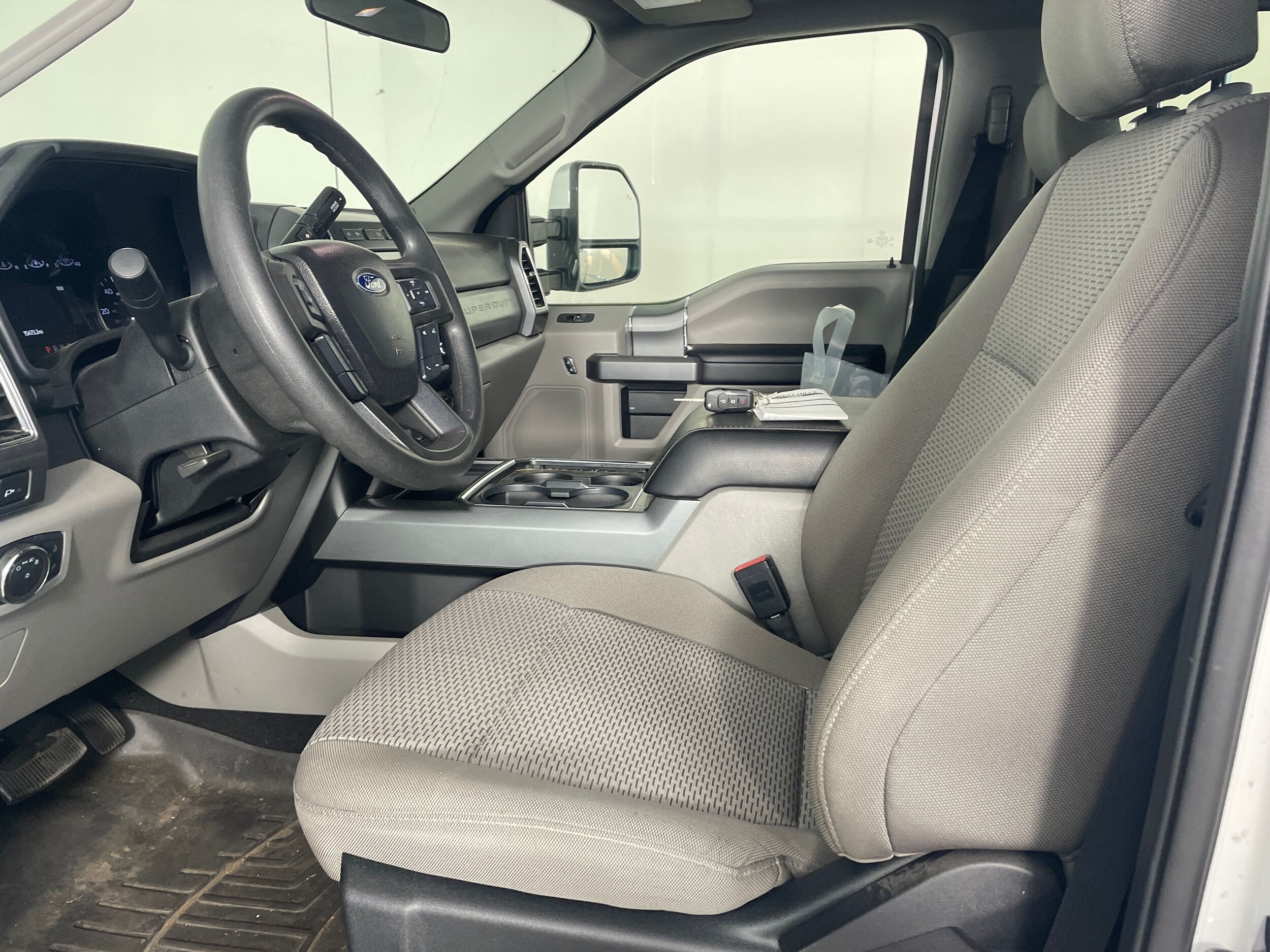2020 Ford F-350 XLT photo 2