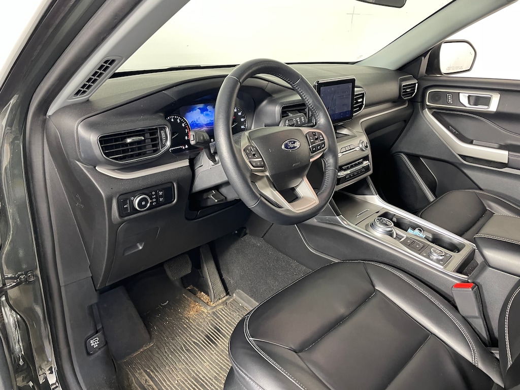 Used 2023 Ford Explorer XLT SUV