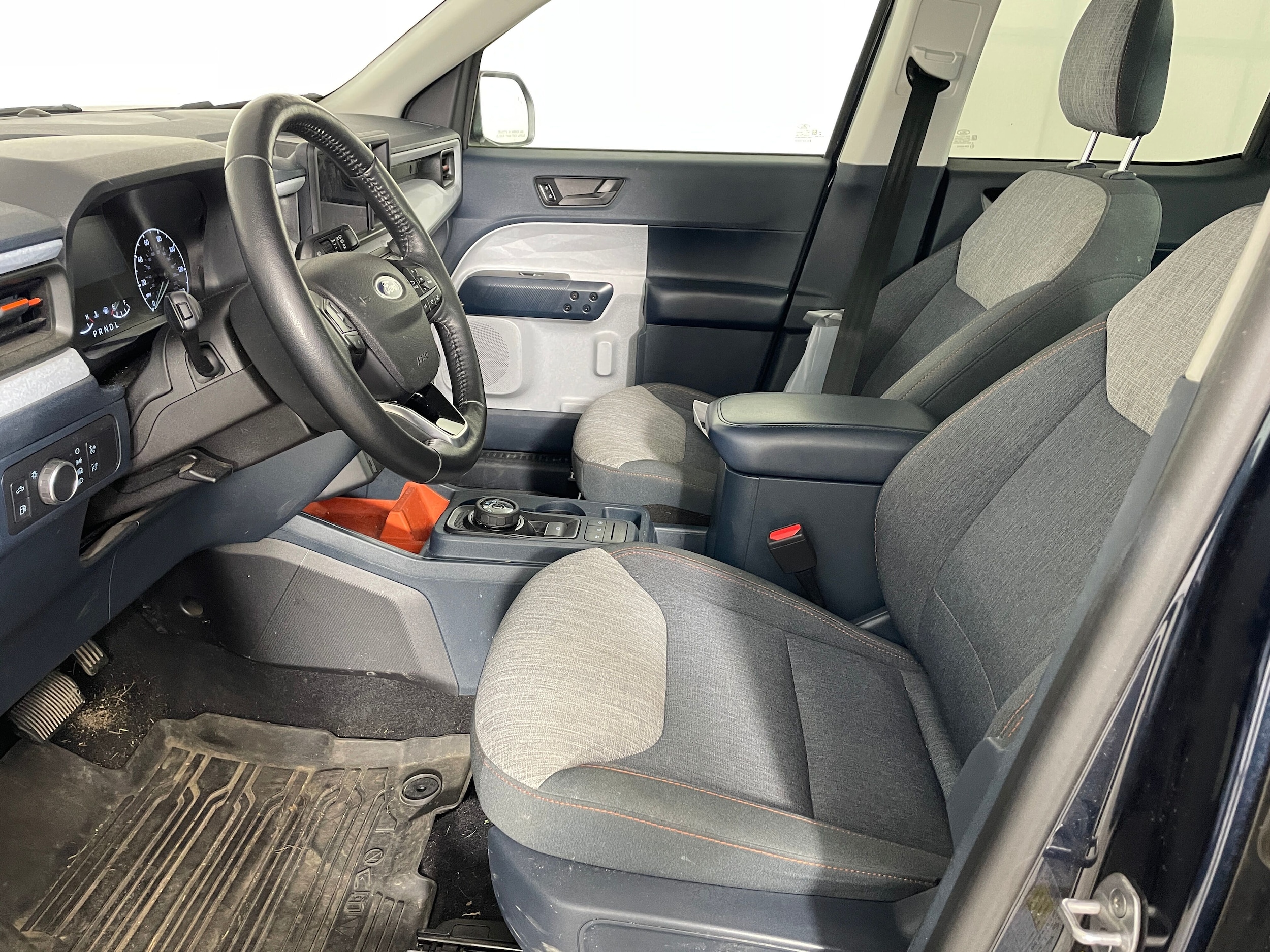 2022 Ford Maverick XLT photo 2